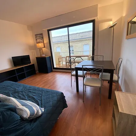 Apartment T2 A Arcachon, Acces Direct Plage, Parking Prive - Fr-1-374-35
